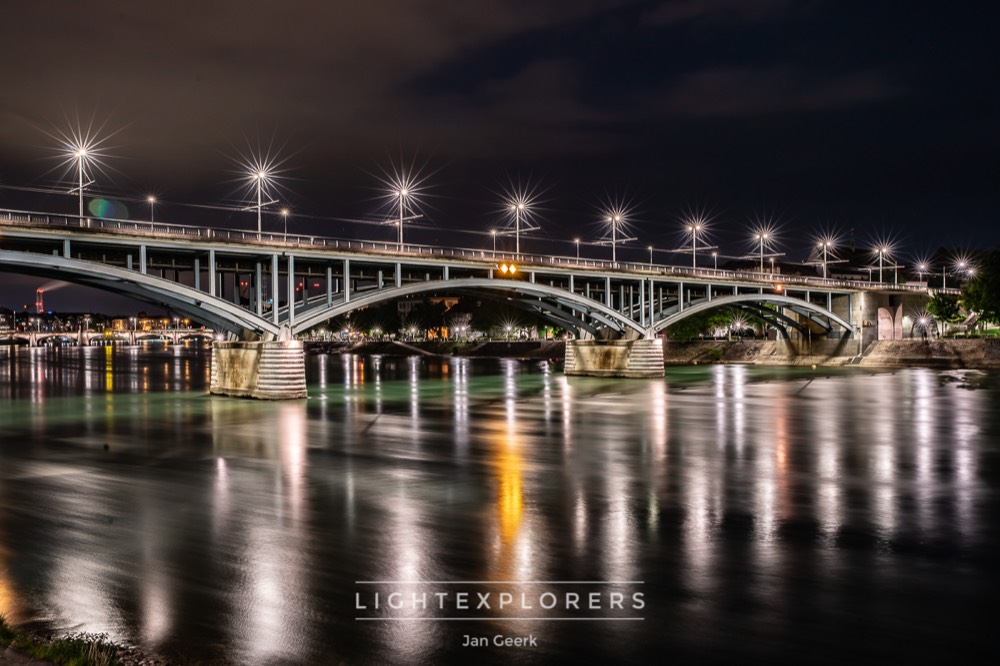 Blaue Stunde über der Basler Skyline — Fotoworkshop Basel by Night