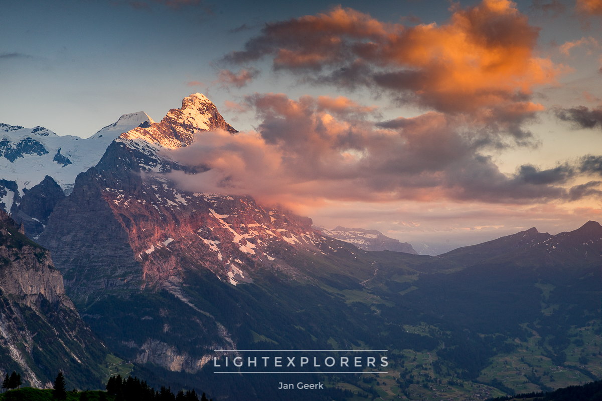 Berner Oberland Morgenrot Berge — Fotoworkshop Lightexplorers